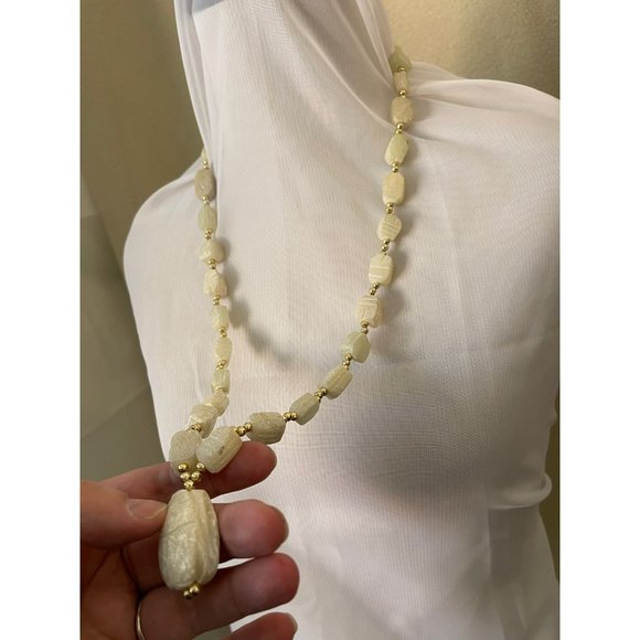 Vintage African Style Carved White Soap Stone Breaded Necklace - Picture 5 of 10